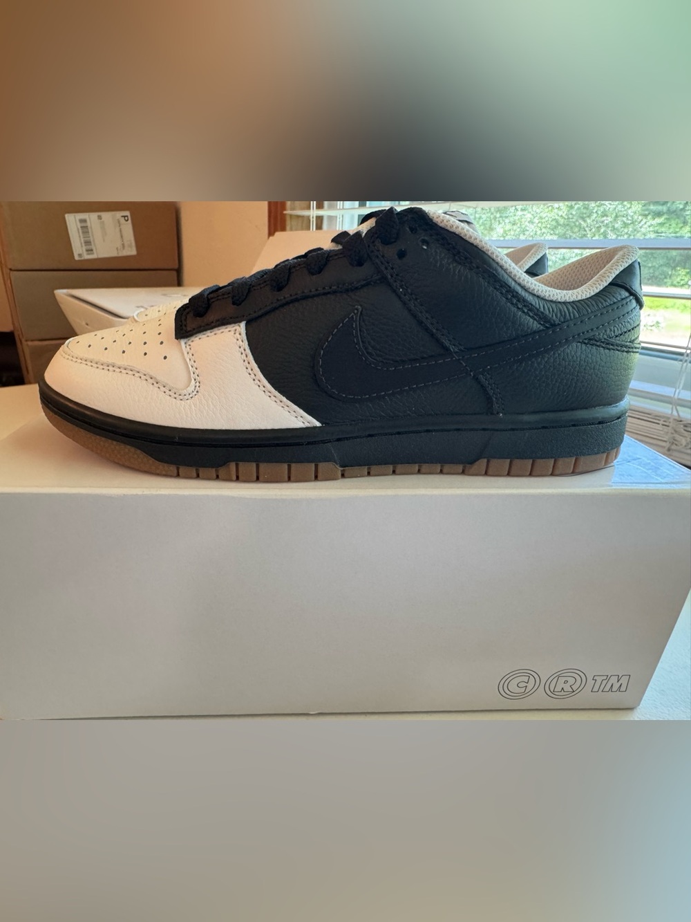 Nike ID Dunk Low, Black/White Gum. Size 8M/9.5W. Brand New/Tried-on.
